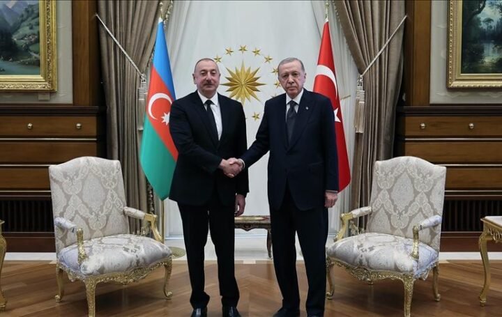 Turkish President Recep Tayyip Erdoğan and Azerbaijani President Ilham Aliyev during an official meeting